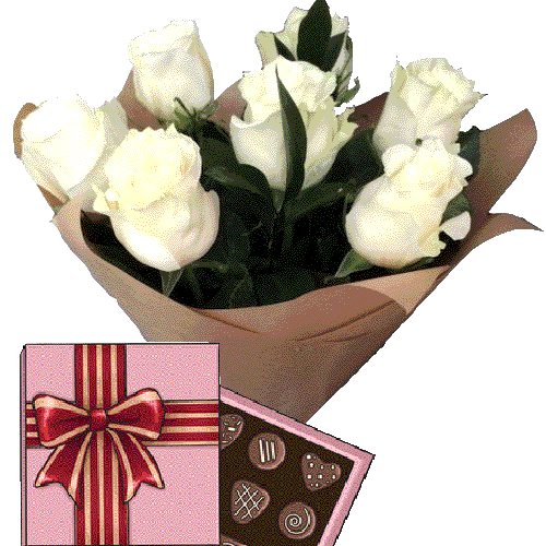 Фото товара 7 белых роз с конфетами в Мелитополе