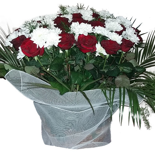 Фото товара Корзина "Цветы и вуаль" в Мелитополе